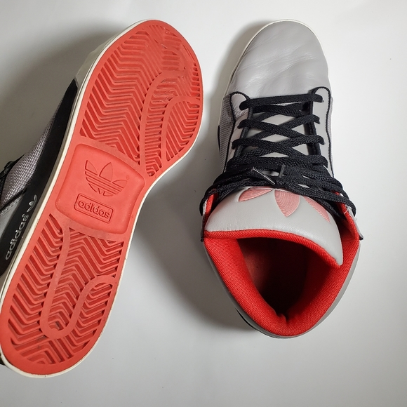 Adidas Grey / Red / Black / White Mid Shoes - Picture 6 of 8